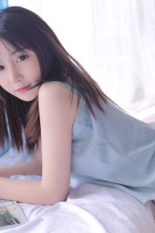 邻居的丰满妻子